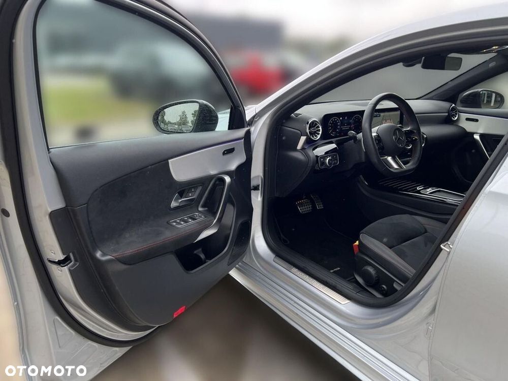 Mercedes-Benz Klasa A 200 AMG Line 7G-DCT - 10