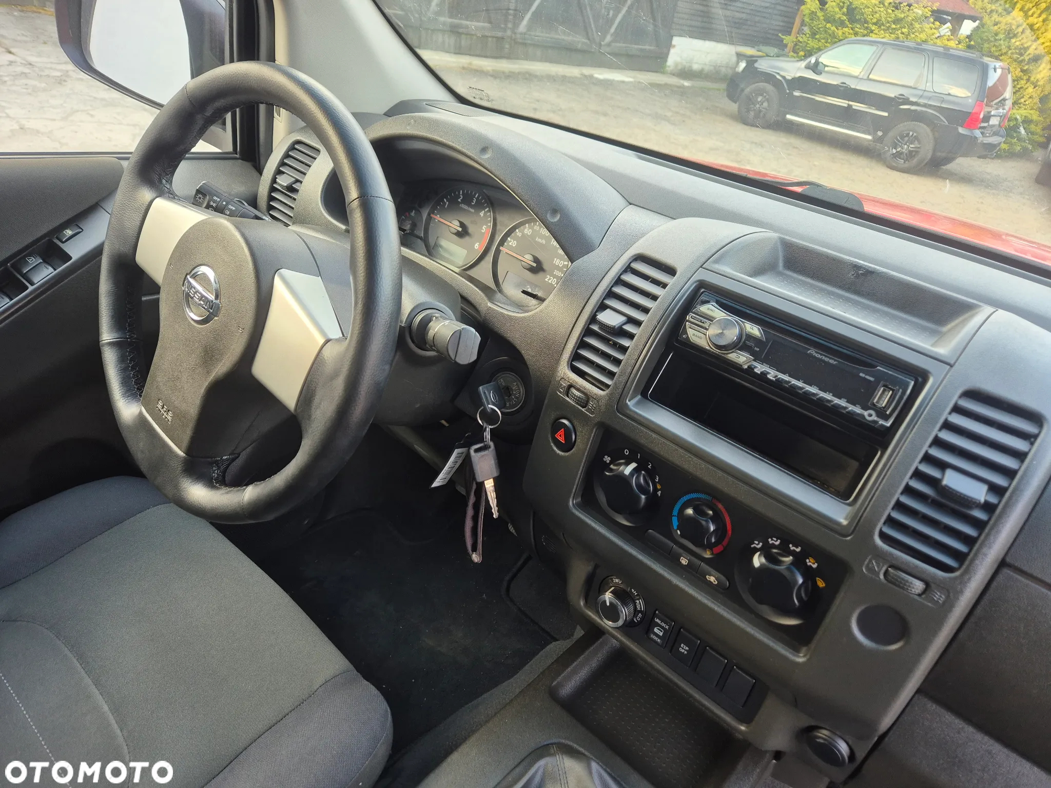 Nissan Navara 2.5 D SE - 17