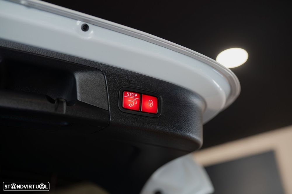 Mercedes-Benz GLA 250 e 8G-DCT AMG Line - 30