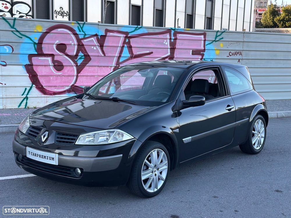 Renault Mégane 1.5 dCi Dynamique - 4