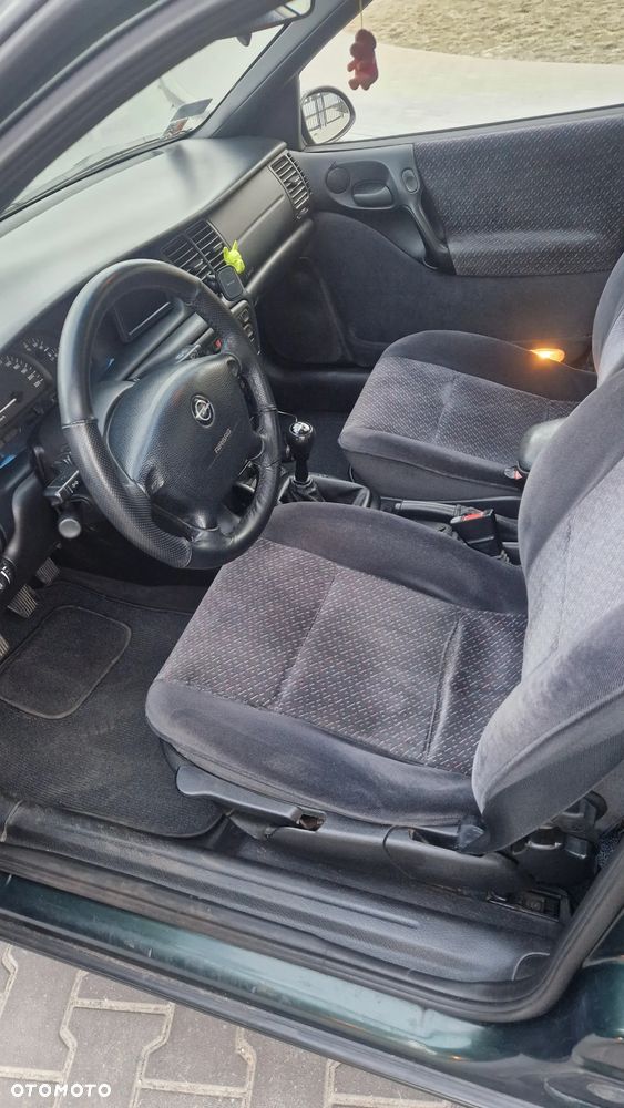 Opel Vectra - 11