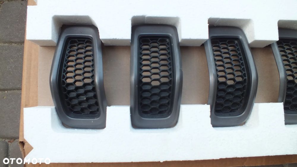 Atrapa maski Kratki Jeep Cherokee Kl Trailhawk - 2