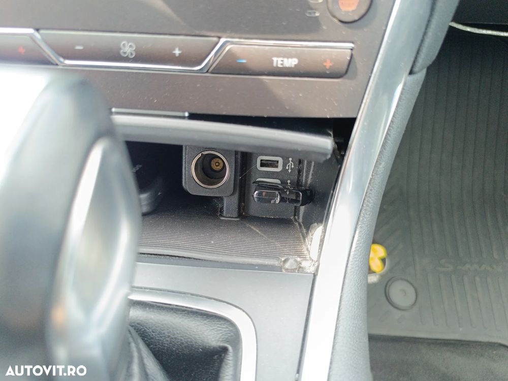 Ford S-Max 2.0 TDCi Powershift Titanium - 11