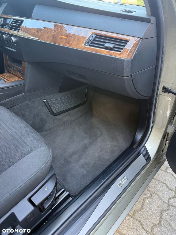 BMW Seria 5 - 21
