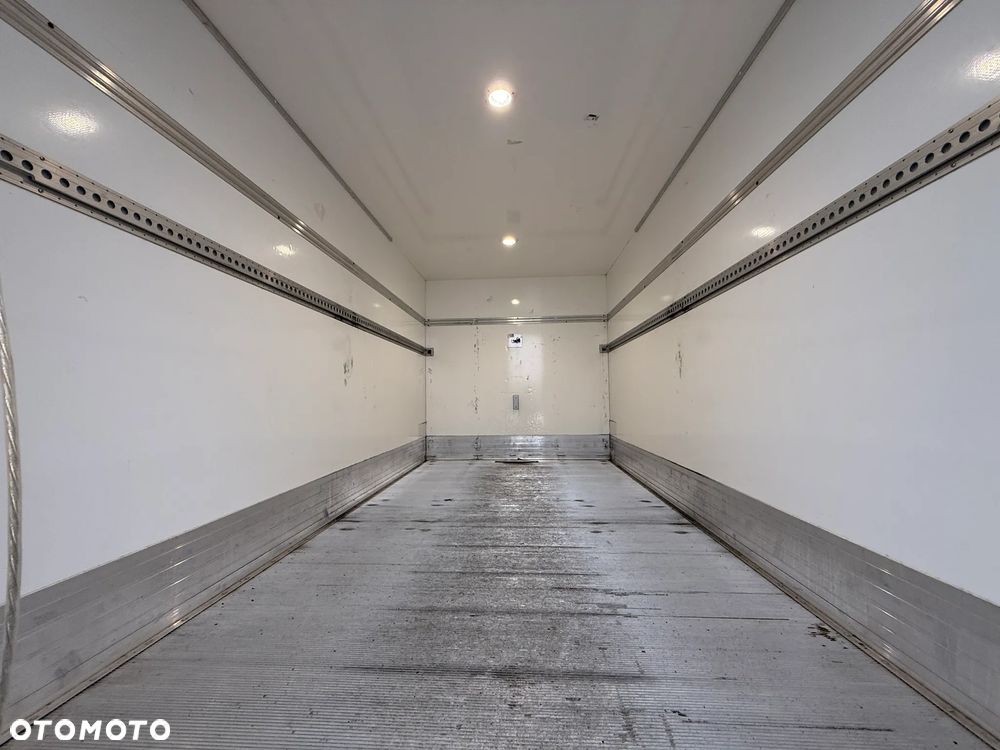 Volkswagen Crafter 35 - 17