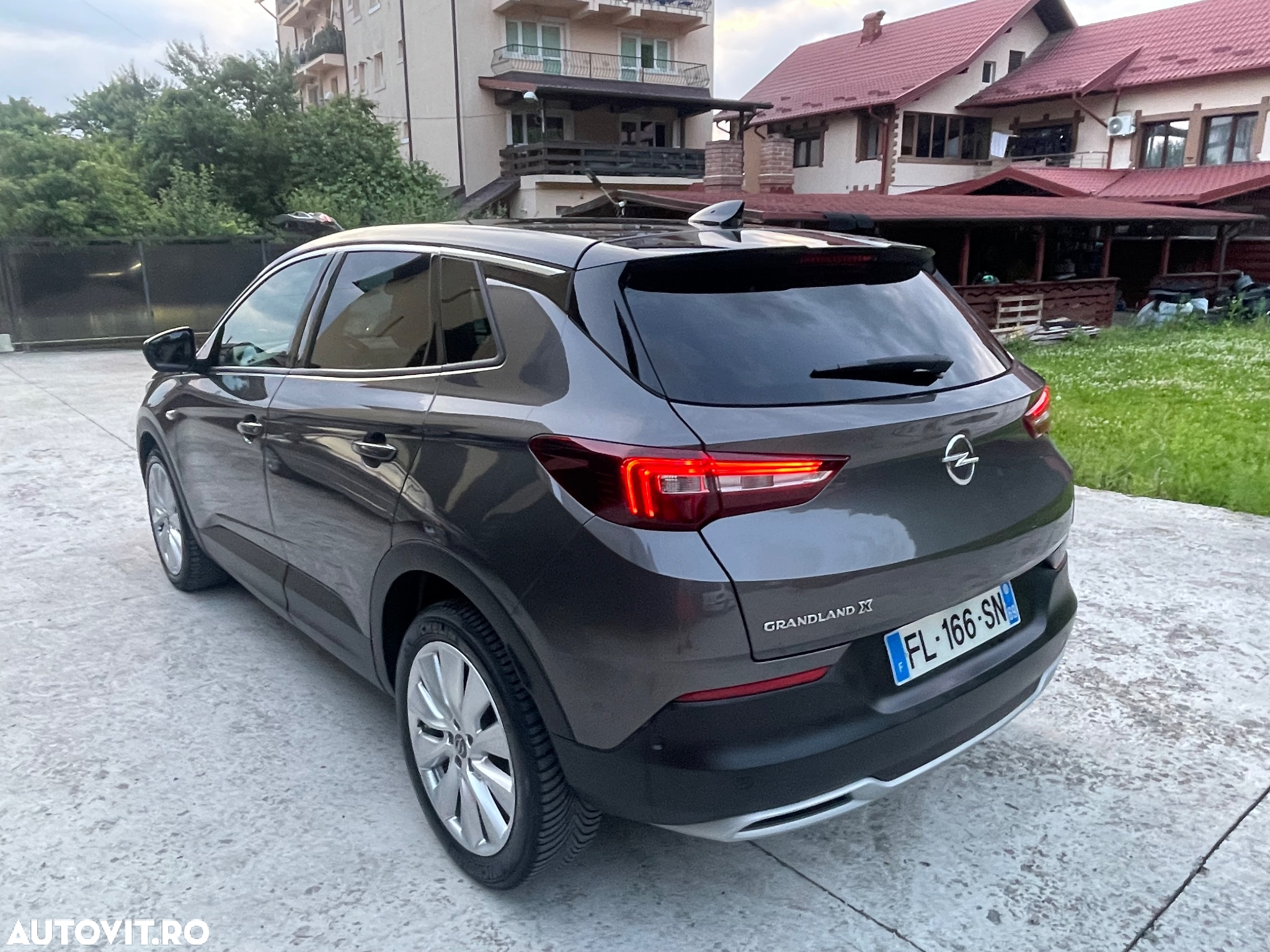 Opel Grandland X 2.0 START/STOP Aut. Design Line - 16