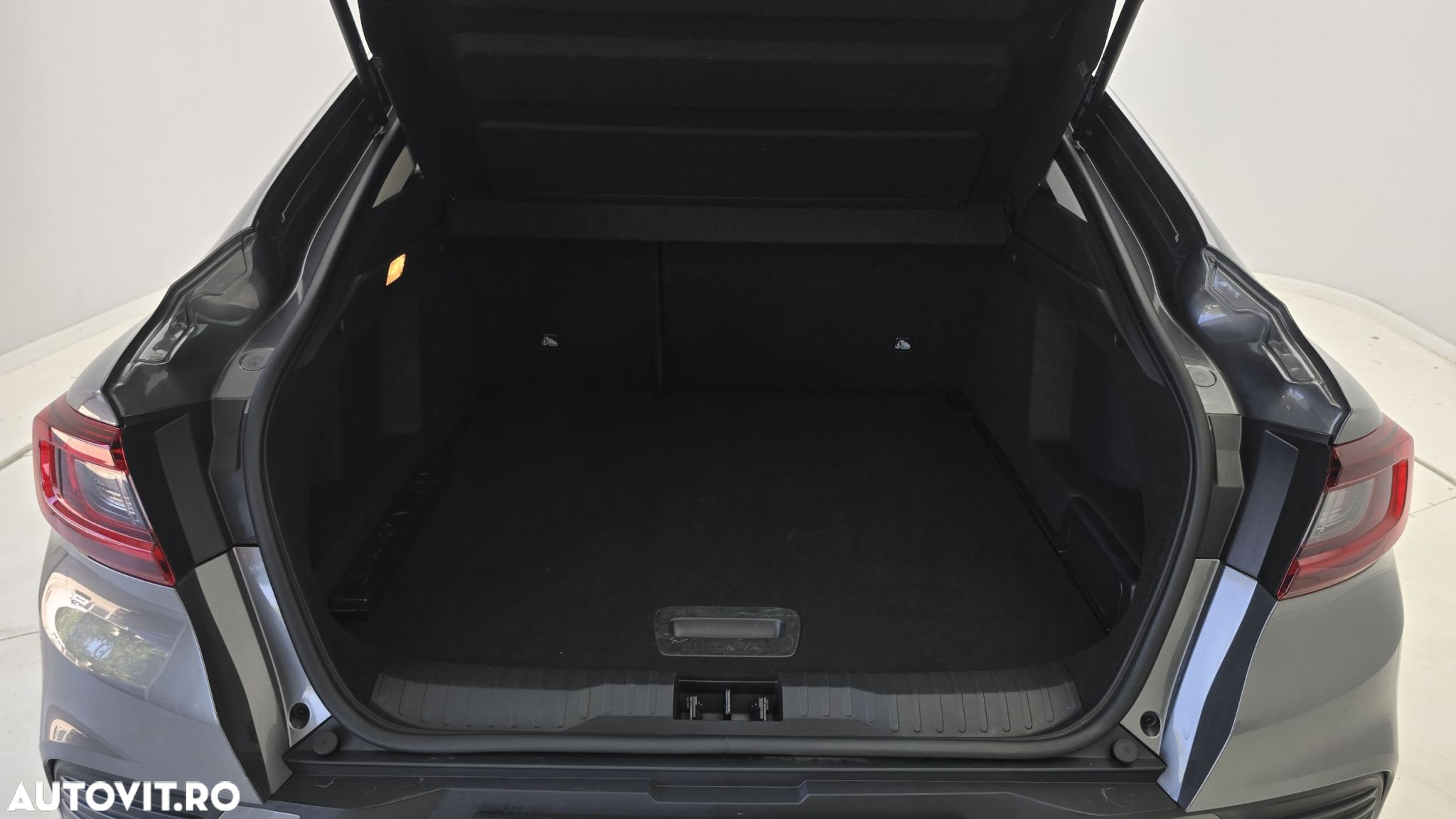 Renault Arkana E-TECH 145 Evolution - 25