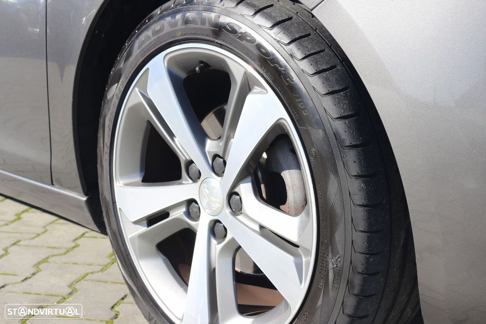 Peugeot 308 SW 1.5 BlueHDi Allure - 16