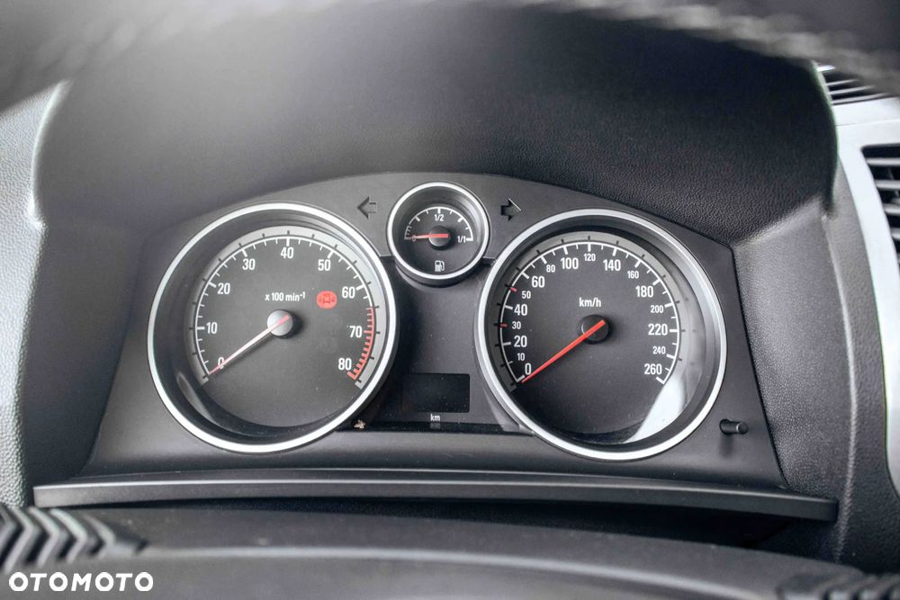 Opel Zafira 1.6 Sport - 18