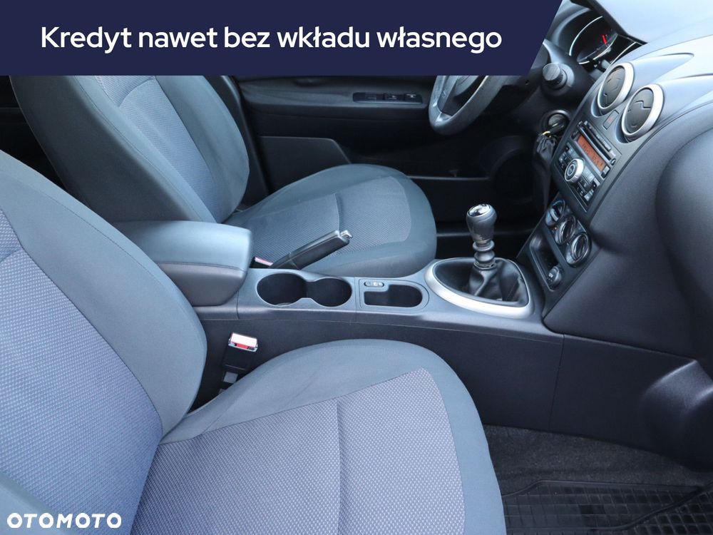 Nissan Qashqai - 10