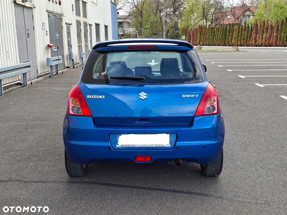 Suzuki Swift - 11