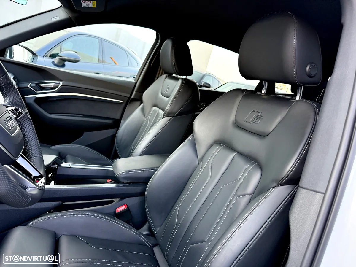 Audi Q8 e-Tron 50 quattro S line - 24