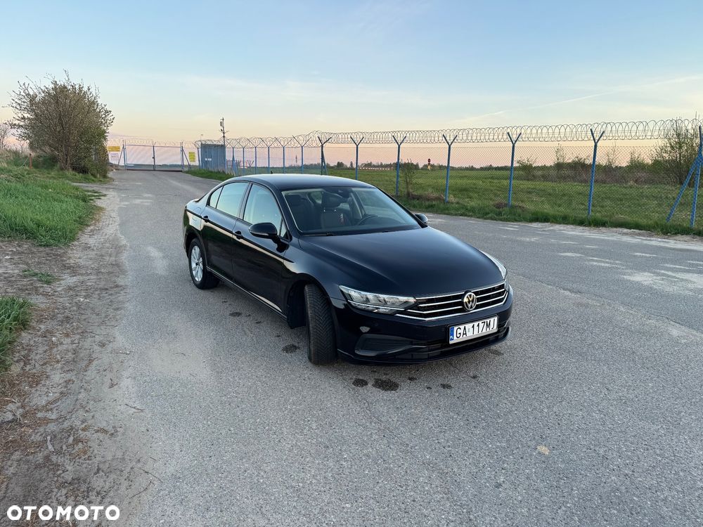 Volkswagen Passat 1.5 TSI EVO Essence DSG - 4