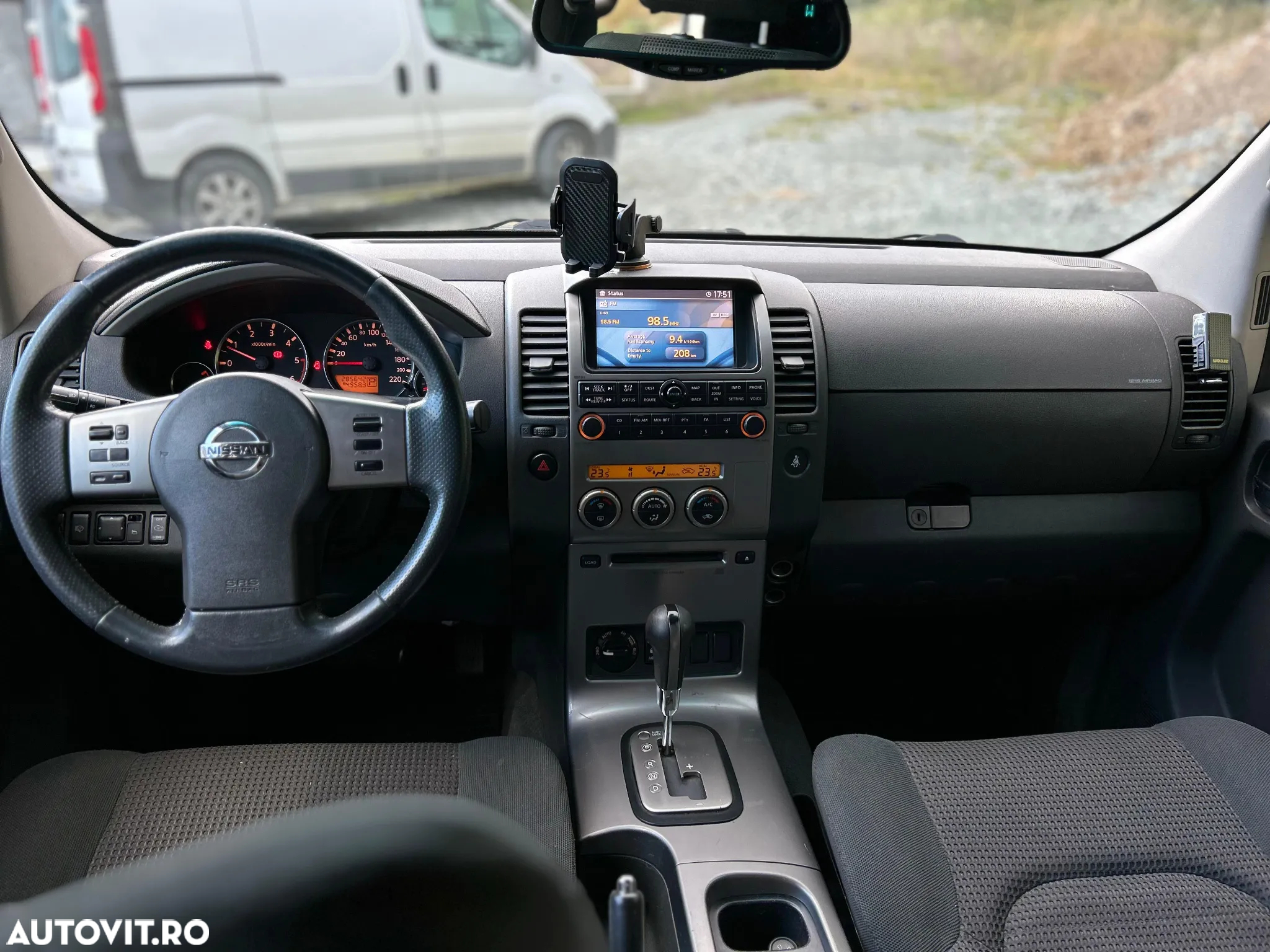 Nissan Pathfinder - 6