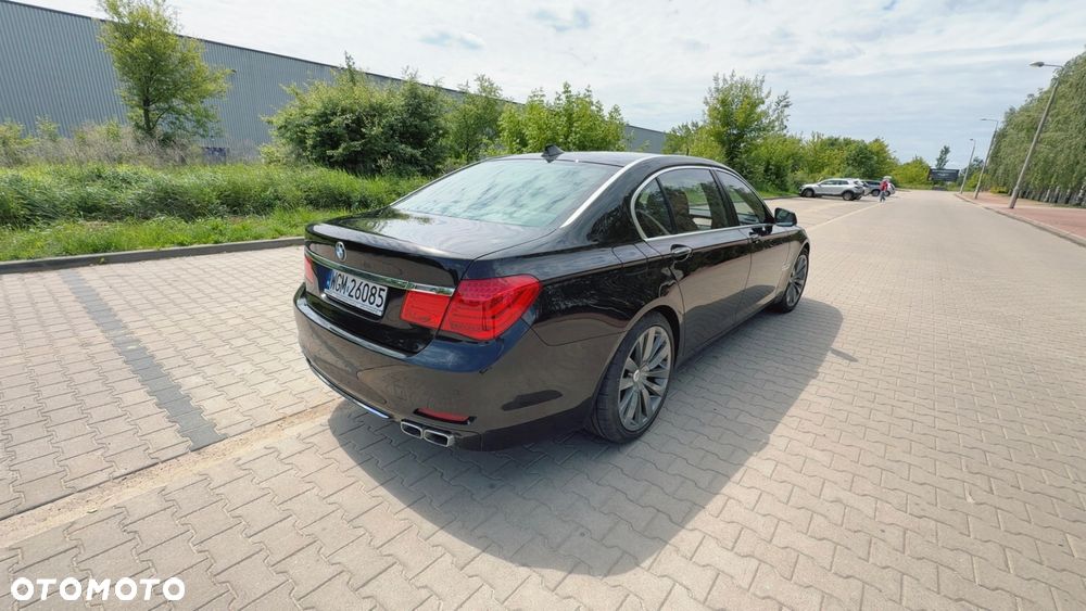BMW Seria 7 760i L - 1