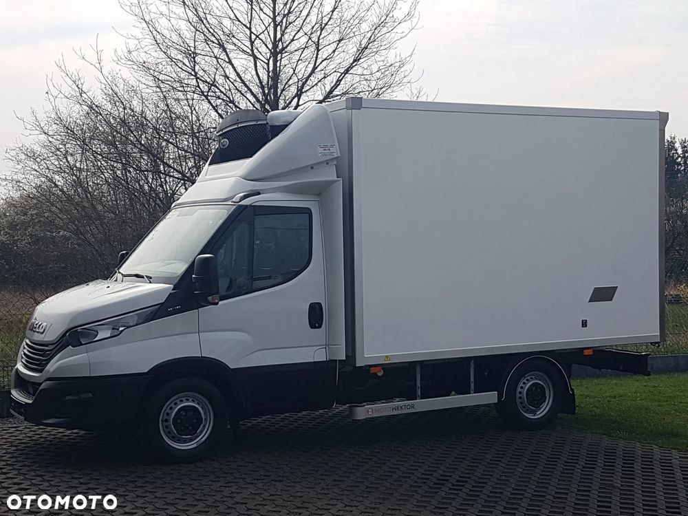 Iveco DAILY 35S16 CHŁODNIA 6EP MROŹNIA IZOTERMA GRZANIE AGREGAT CARRIER XARIOS 5 ZASILANIE Z SILNIKA + ELEKTRYCZNE - 2