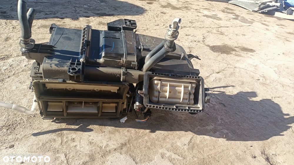 Kompletna obudowa nagrzewnicy toyota Avensis t25 II lift - 3