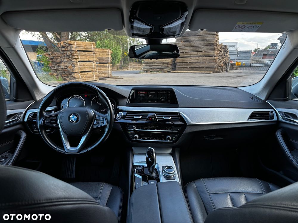 BMW Seria 5 520d xDrive Luxury Line - 15
