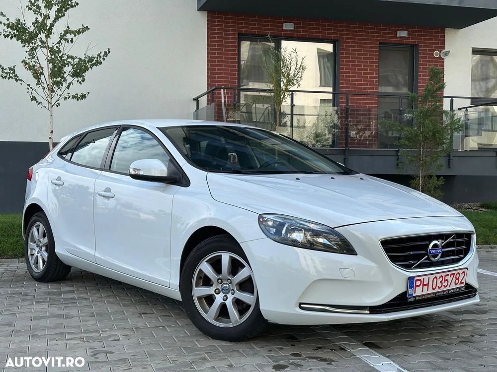 Volvo V40 Cross Country D2 Momentum - 2