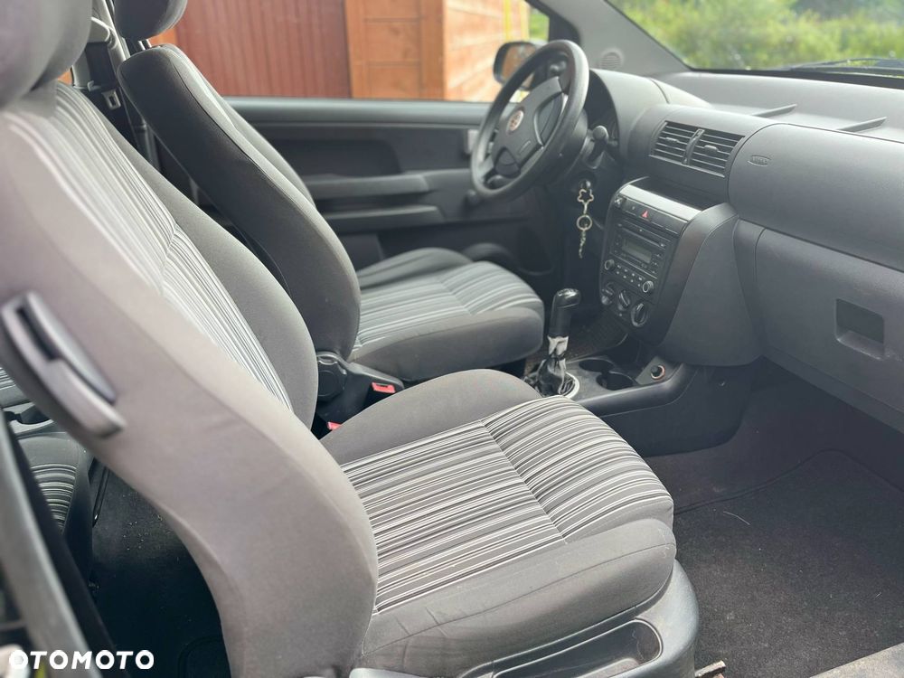 Volkswagen Fox 1.2 - 12
