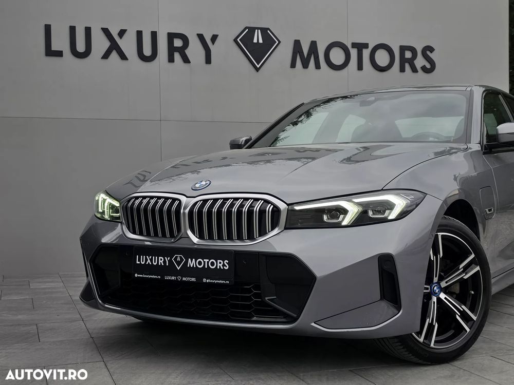 BMW Seria 3 320e Aut. M Sport - 34