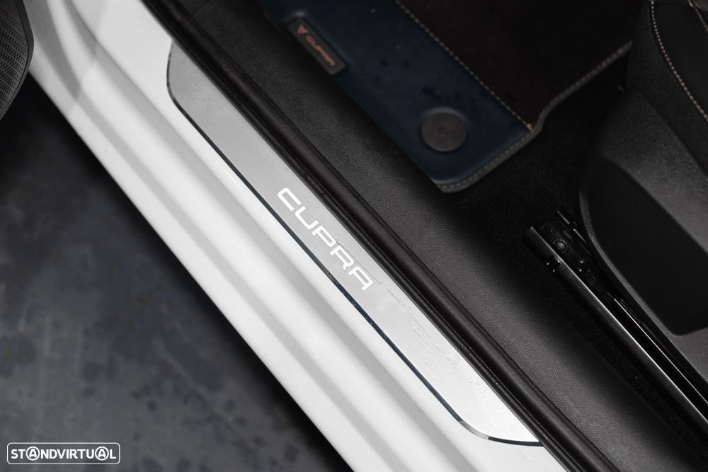 Cupra Leon 1.4 e-Hybrid VZ DSG - 30