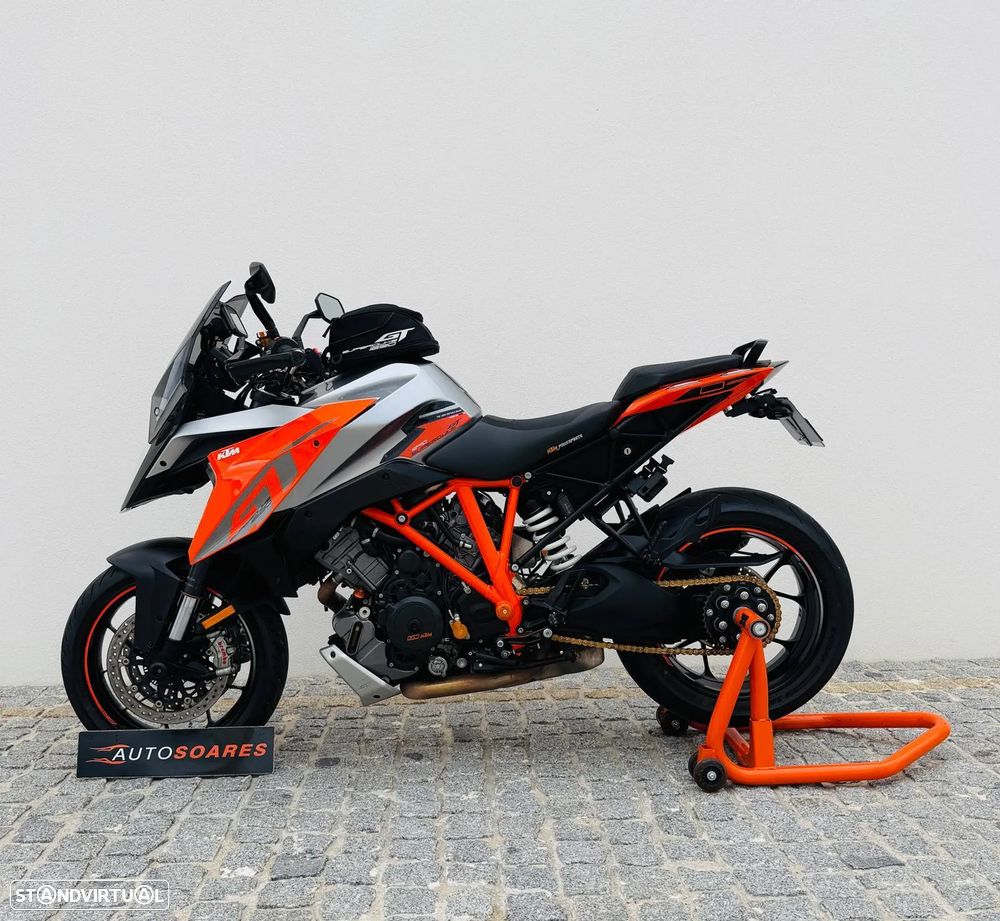 KTM Superduke 1290 SUPER DUKE GT - 3