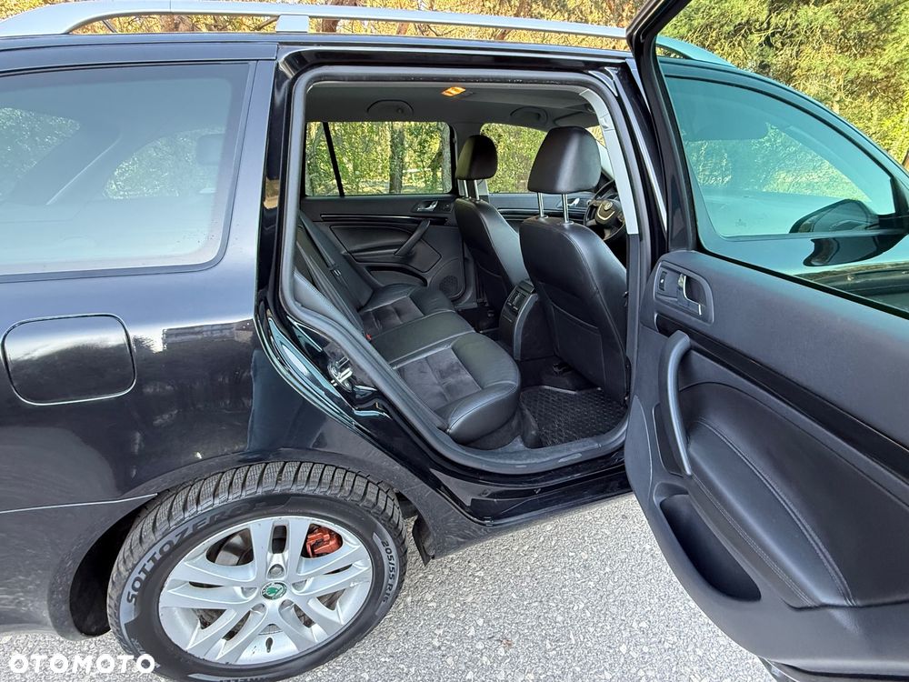 Skoda Octavia 1.8 TSI DSG Laurin & Klement - 33