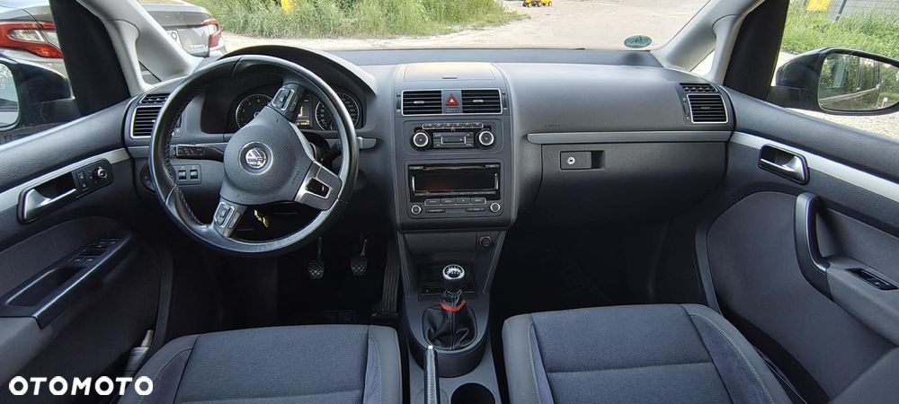 Volkswagen Touran 1.4 TSI STYLE - 3