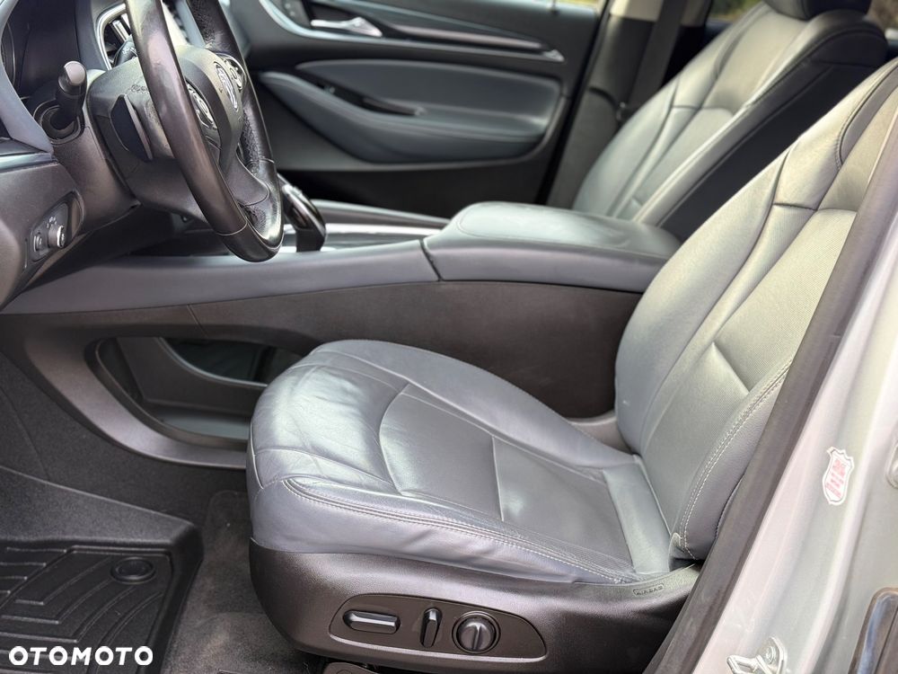 Buick Enclave - 25