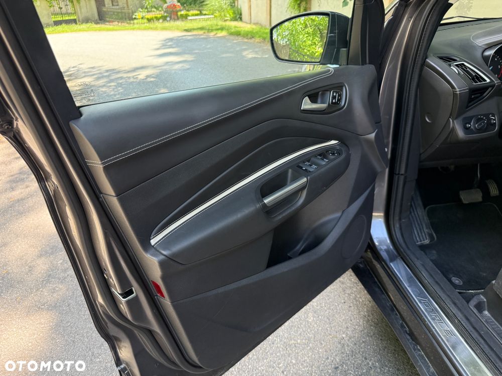 Ford Kuga 2.0 TDCi 4x4 Vignale - 15