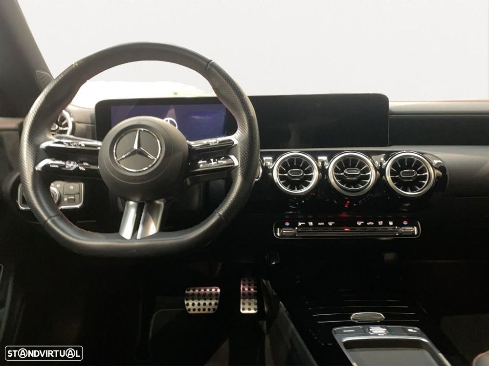Mercedes-Benz CLA 250 — fotografia 11