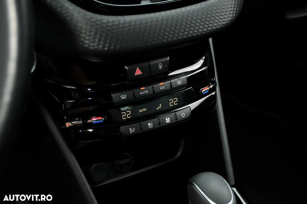 Peugeot 2008 PureTech 110 Stop&Start EAT6 Allure - 20