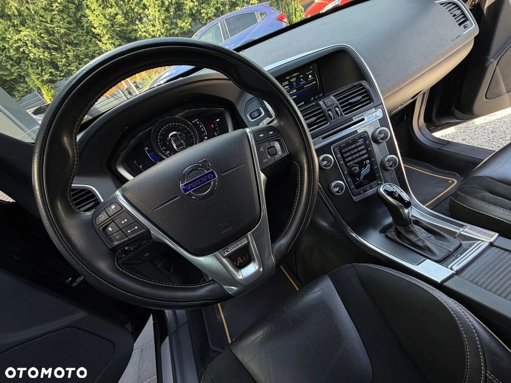 Volvo XC 60 D4 Geartronic RDesign - 19