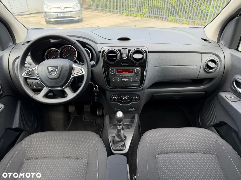 Dacia Lodgy 1.3 TCe Laureate S&S - 10