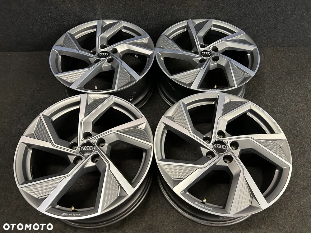 Alufelgi Audi S3, RS3 8Y0 19 cali 5x112 4szt. 8Y0601025Q - 4