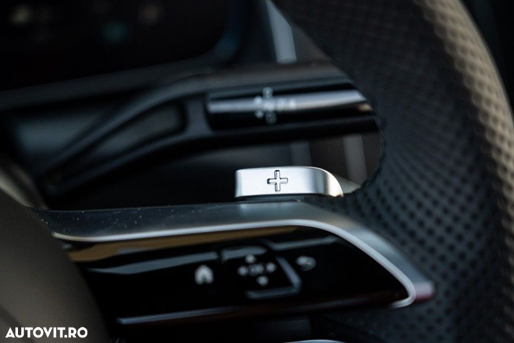 Mercedes-Benz GLC - 26