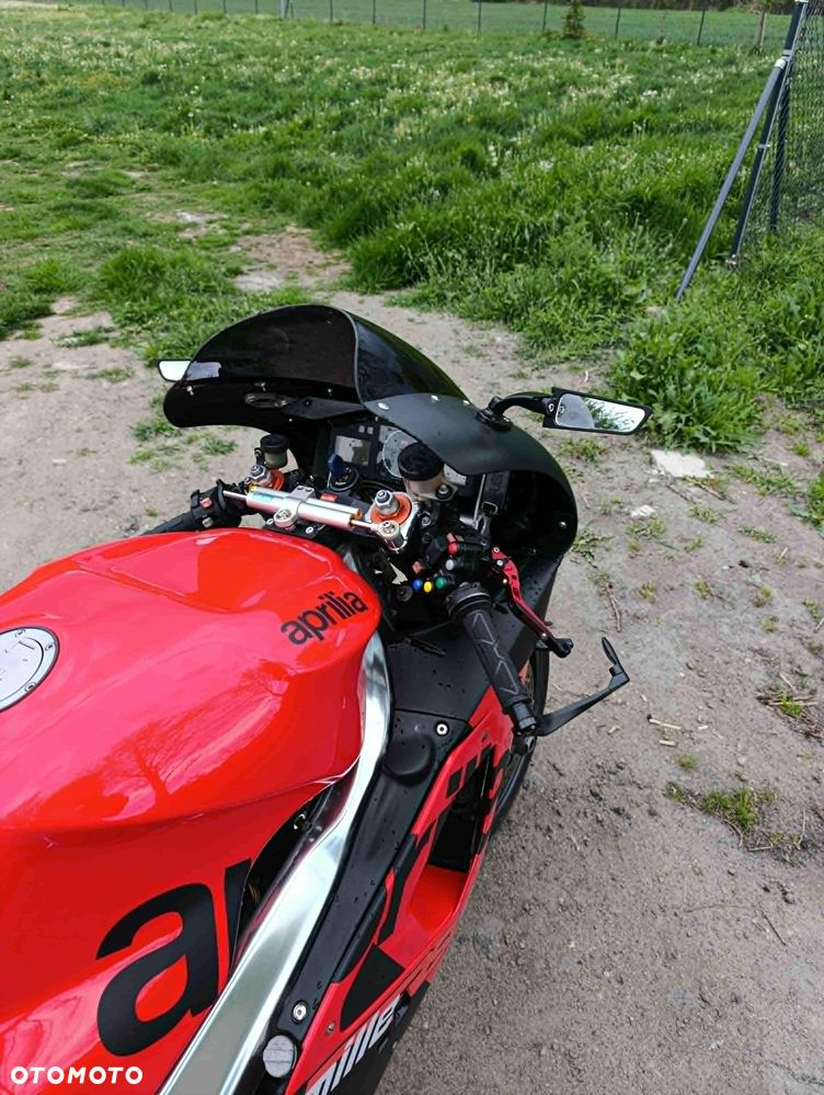 Aprilia RSV - 9