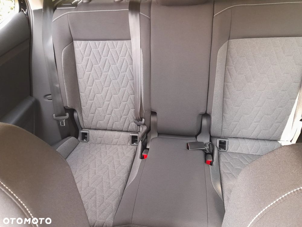 Volkswagen T-Cross - 13