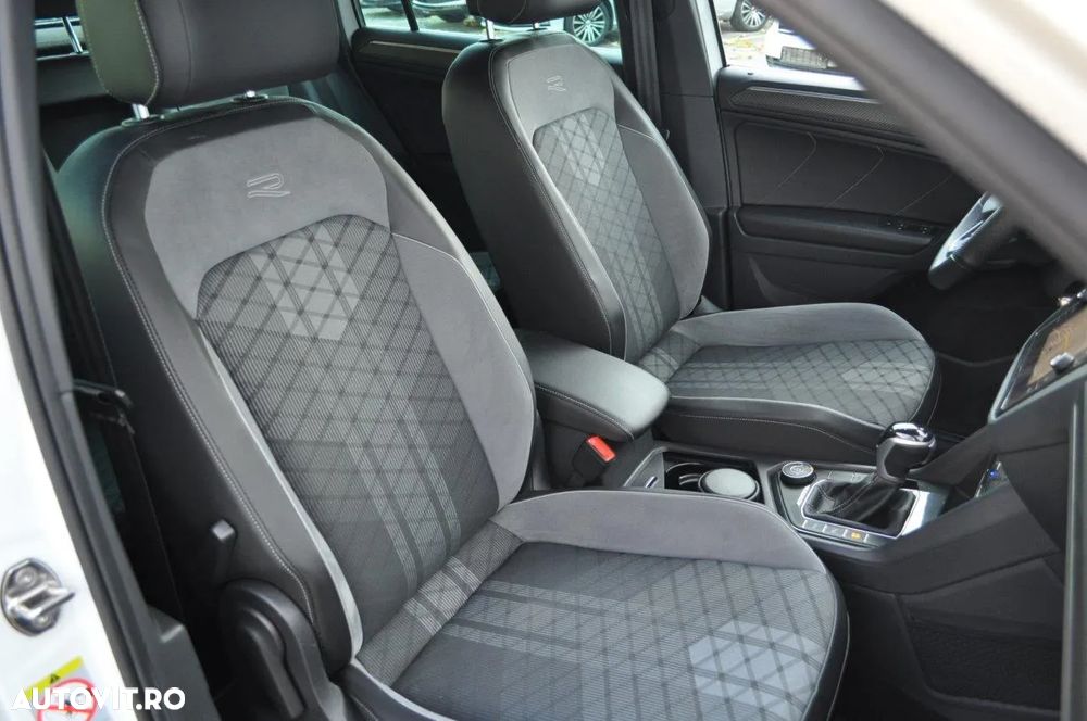 Volkswagen Tiguan 2.0 TDI SCR 4MOTION DSG R-Line - 16