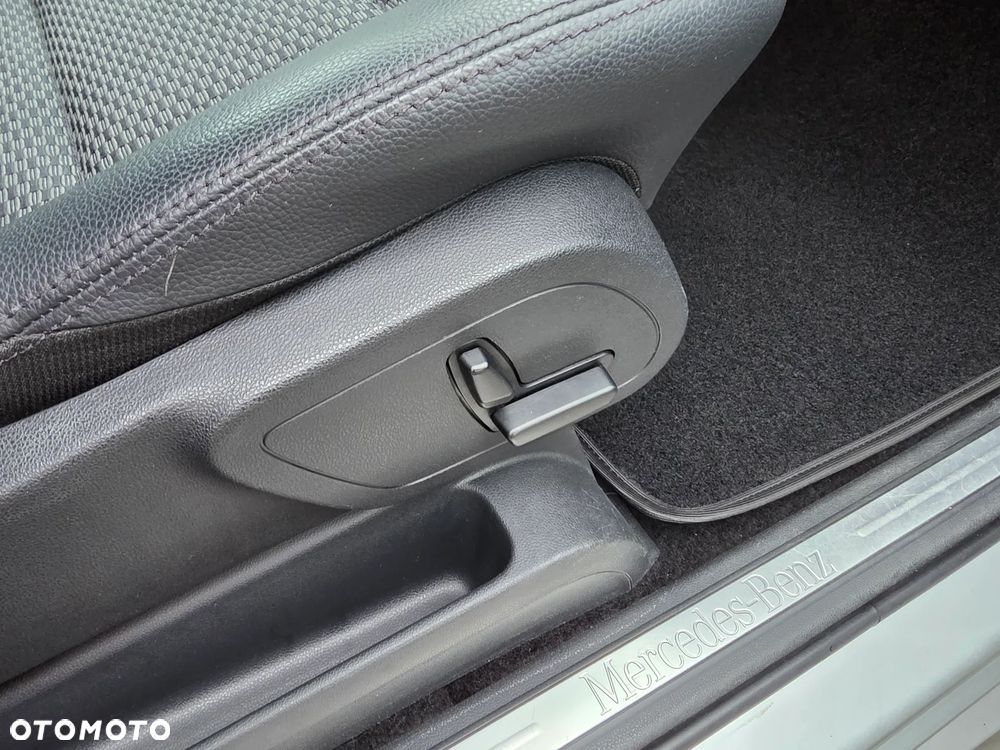 Mercedes-Benz Klasa B - 40