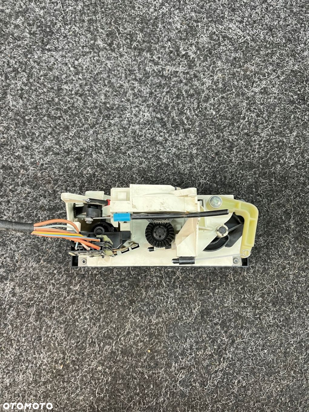 panel nawiewu audi 90 - 6