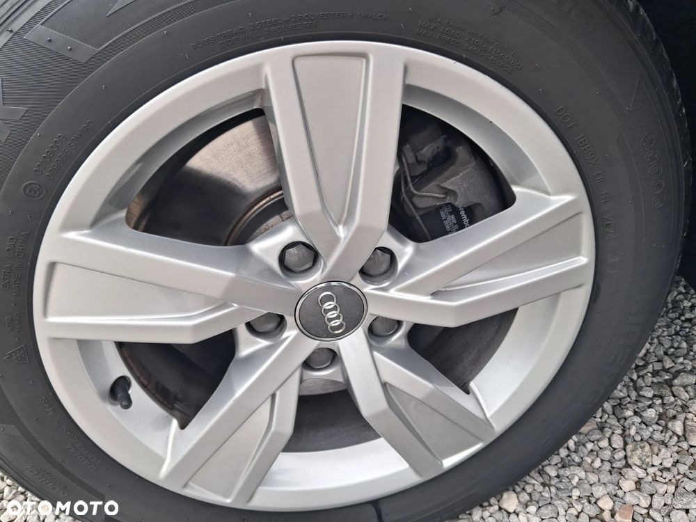 Audi A4 Avant 2.0 TDI S tronic - 24