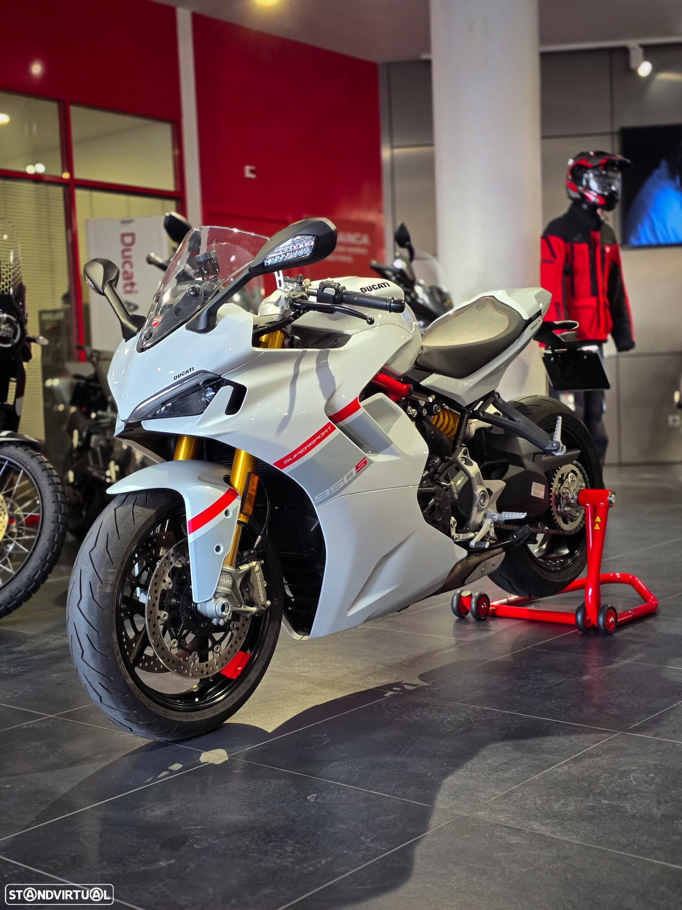 Ducati Supersport 950 - 5