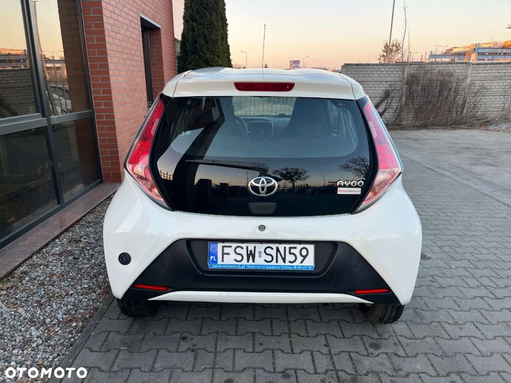 Toyota Aygo 1.0 VVT-i Sprint EU6 - 6