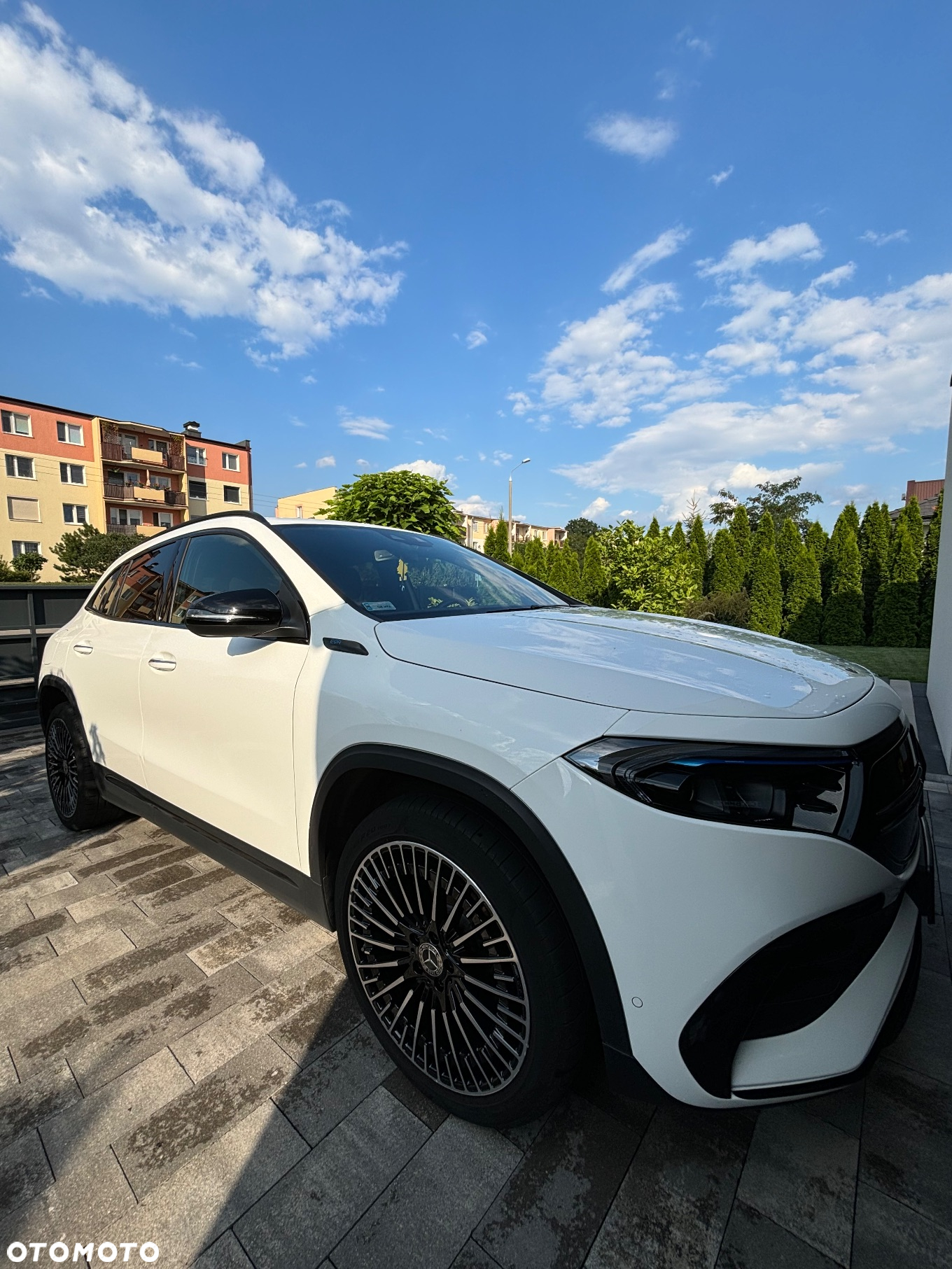 Mercedes-Benz EQA - 24