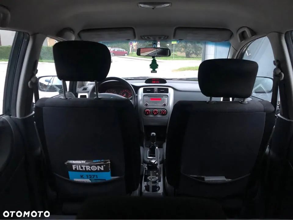 Suzuki Liana 1.6 Comfort - 9