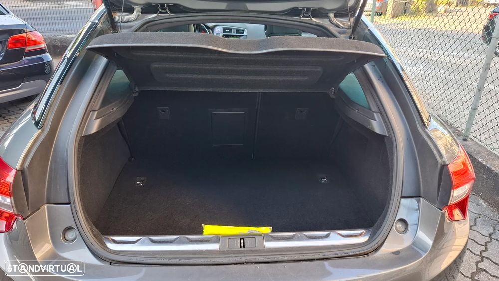 Citroën DS5 e-HDi 110 EGS6 SoChic - 46