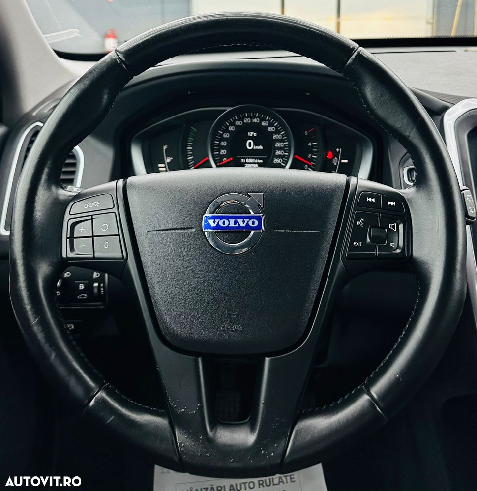 Volvo XC 60 D3 Kinetic - 33