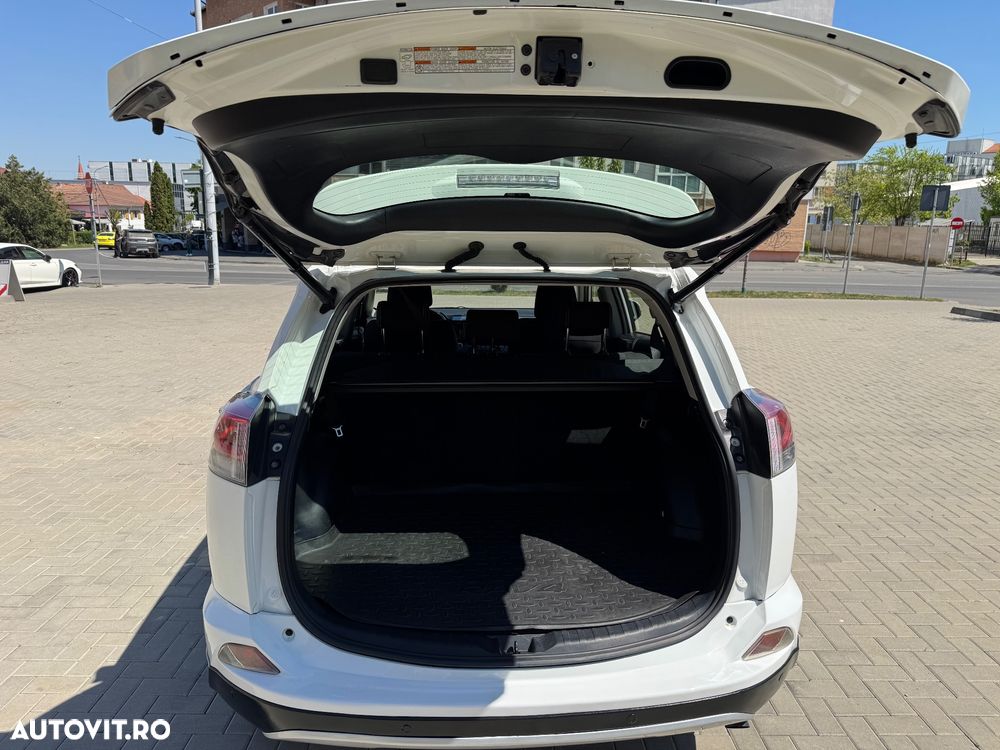 Toyota RAV4 2.0 D-4D 4x2 Start-Stop Comfort - 16